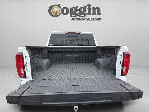 Used 2026 GMC Sierra 1500 SLT w/ SLT Premium Plus Package image 15
