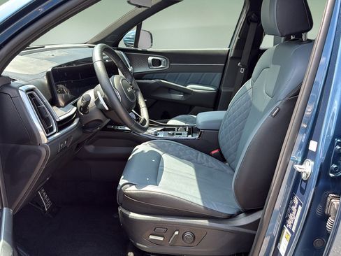 Used 2025 Kia Sorento SX Prestige AWD/4WD image 11