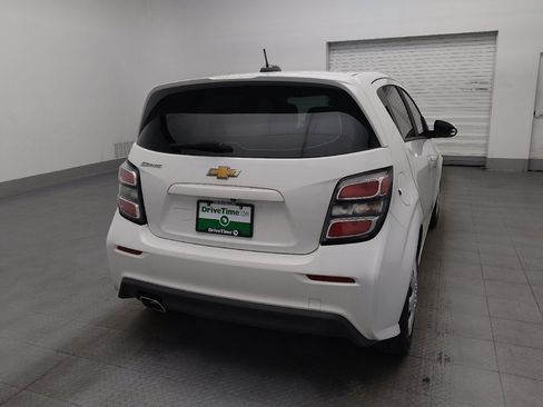 Used 2018 Chevrolet Sonic LT FWD image 7