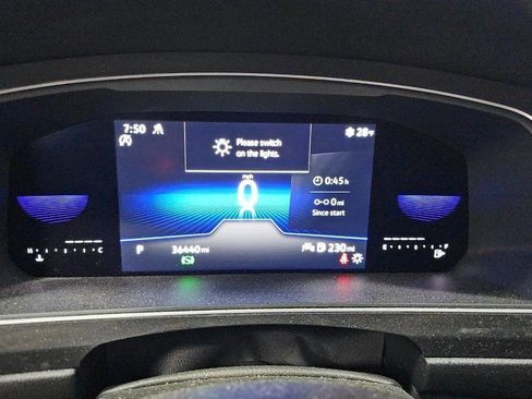 Used 2022 Volkswagen Tiguan SE image 20