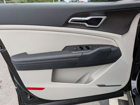 New 2026 Kia Sportage EX FWD image 10