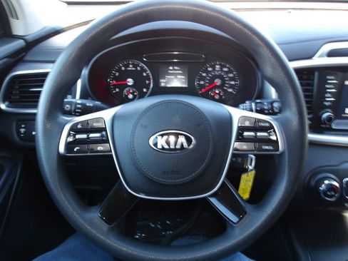 Used 2019 Kia Sorento AWD V6 image 15