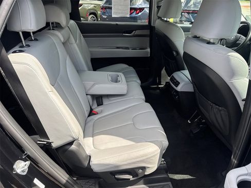 Used 2022 Hyundai Palisade SEL w/ 8P Bench Seat Package image 15