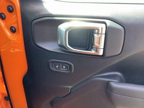 New 2025 Jeep Gladiator Sport image 39