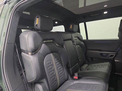 Used 2024 Rivian R1S Adventure AWD/4WD image 23