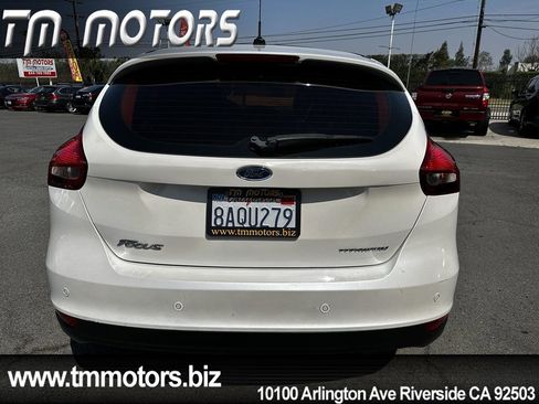 Used 2017 Ford Focus Titanium image 5