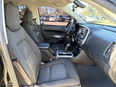 Used 2022 Chevrolet Colorado LT w/ LT Convenience Package image 27