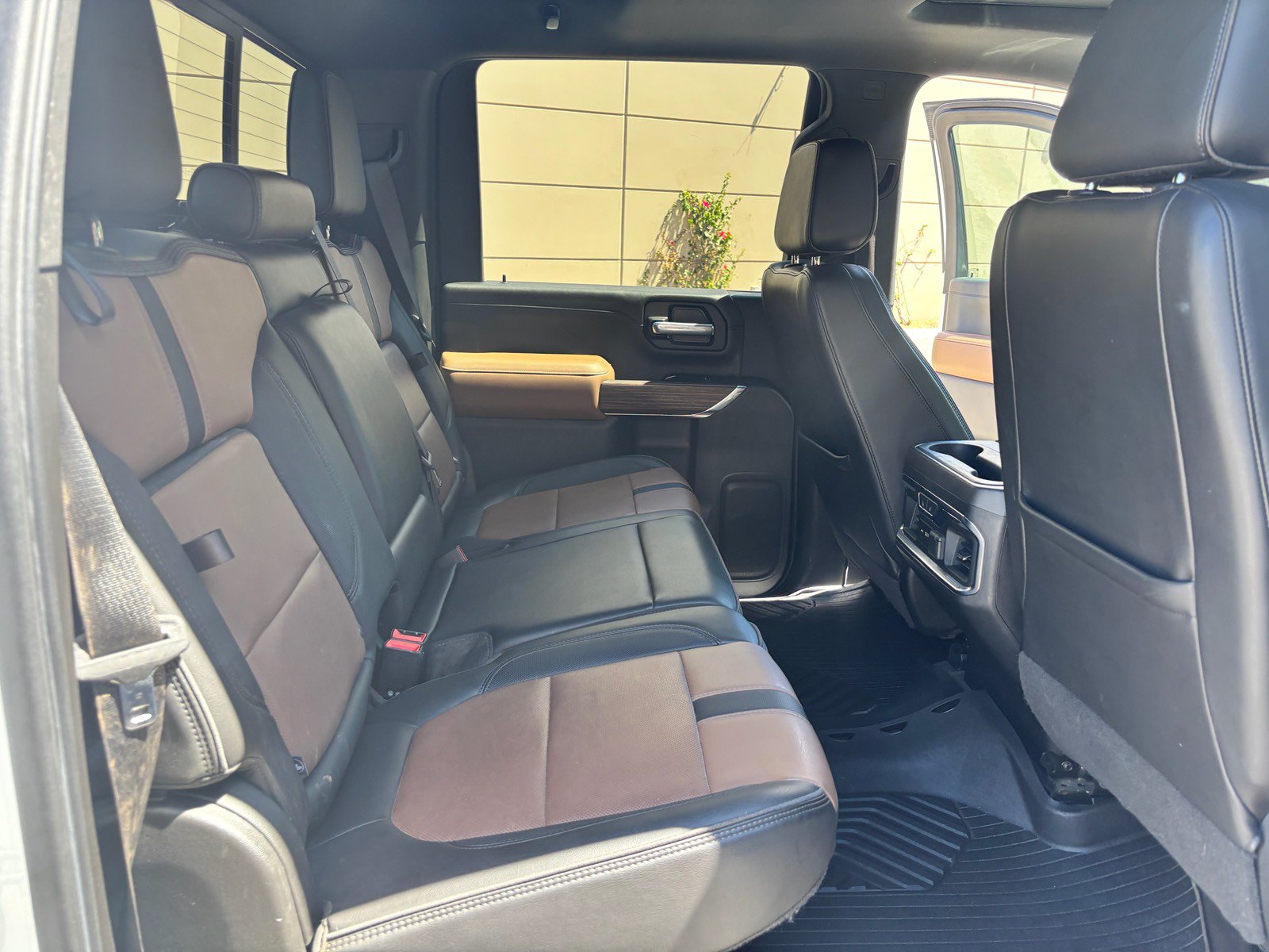 Used 2021 Chevrolet Silverado 2500 High Country w/ Z71 Off-Road Package AWD/4WD image 31