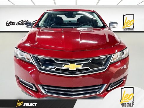 Used 2017 Chevrolet Impala Premier w/ Enhanced Convenience Package FWD image 2