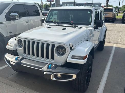Used 2023 Jeep Wrangler Unlimited Sahara w/ Cold Weather Group AWD/4WD image 3