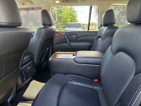 Used 2018 INFINITI QX80 4WD w/ Driver Assistance Package image 21