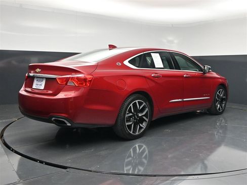 Used 2015 Chevrolet Impala LTZ FWD image 6