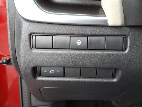 Used 2021 Nissan Rogue SV image 13