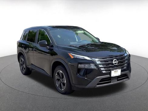 Used 2025 Nissan Rogue SV AWD/4WD image 3