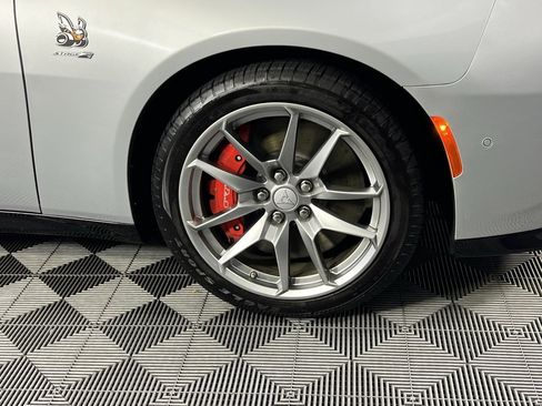 Used 2025 Dodge Charger R/T Scat Pack w/ Track Pack image 14