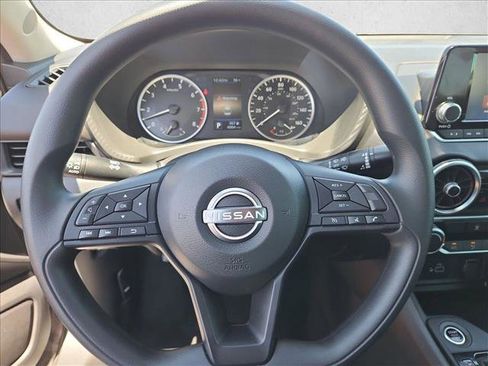 Certified 2025 Nissan Sentra S FWD image 12