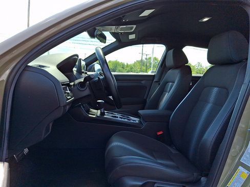 Used 2025 Honda Civic Sport image 13