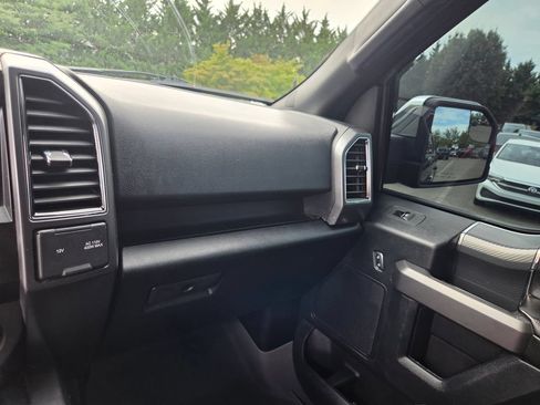Used 2019 Ford F150 XLT w/ Equipment Group 302A Luxury AWD/4WD image 21