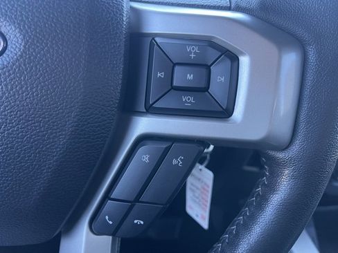 Used 2020 Ford F250 Lariat w/ Chrome Package image 24