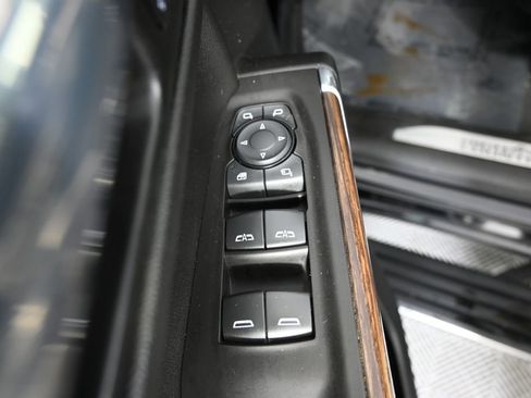 Used 2021 Chevrolet Silverado 1500 High Country w/ Safety Package II AWD/4WD image 19