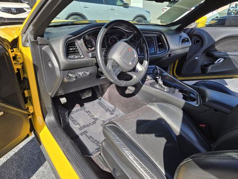 Used 2018 Dodge Challenger SXT Plus image 19