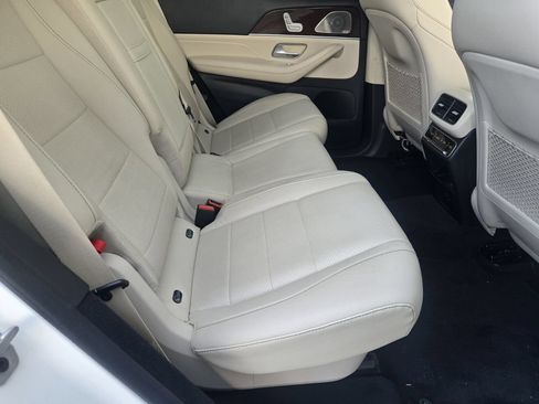 Used 2023 Mercedes-Benz GLS 450 4MATIC w/ AMG Line Exterior image 15