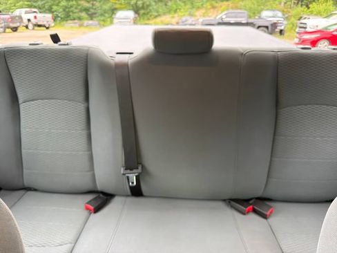 Used 2018 RAM 1500 Express w/ Express Value Package AWD/4WD image 21