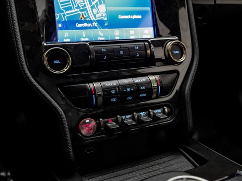 Used 2022 Ford Mustang Shelby GT500 w/ Technology Package image 65