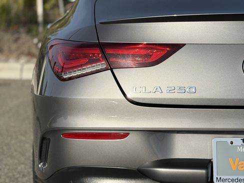 Used 2023 Mercedes-Benz CLA 250 image 12