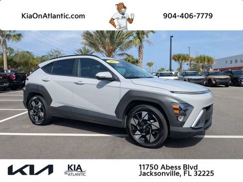 Used 2025 Hyundai Kona SEL FWD image 1