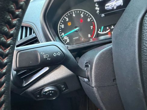 Used 2021 Ford EcoSport SE w/ SE Convenience Package image 17