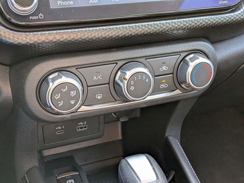Certified 2023 Nissan Kicks SV FWD image 22