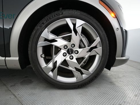 Used 2023 Genesis GV60 Performance image 20