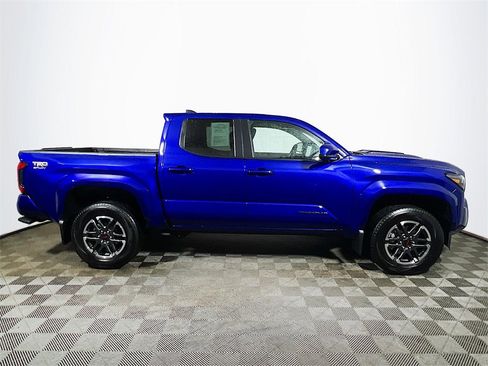 Certified 2025 Toyota Tacoma TRD Sport image 9