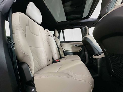 New 2026 Volvo XC90 T8 Plus image 27