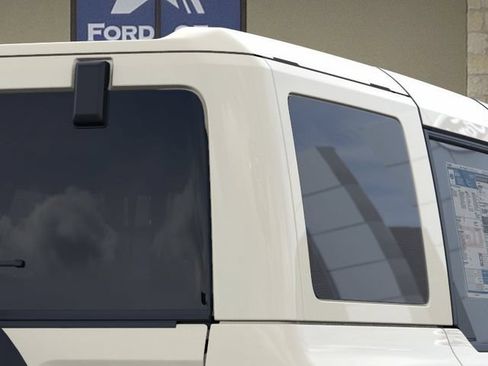 New 2026 Ford Bronco Outer Banks w/ Sasquatch Package AWD/4WD image 25