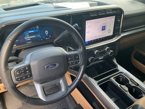Used 2024 Ford F250 Lariat w/ Lariat Ultimate Package image 25