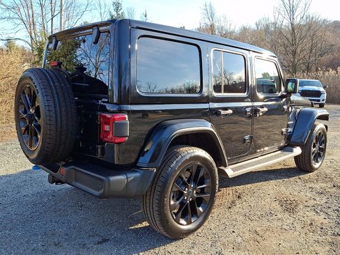 Used 2024 Jeep Wrangler Sahara w/ Safety Group image 6