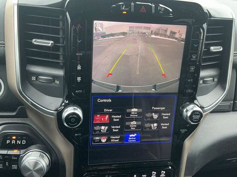 Used 2019 RAM 1500 Laramie image 16