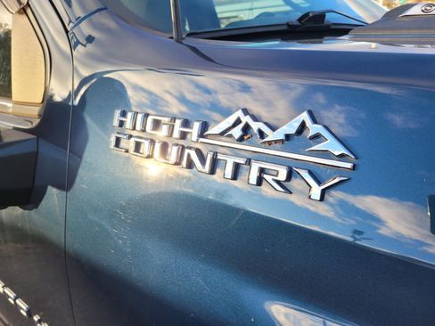 Used 2020 Chevrolet Silverado 3500 High Country image 6