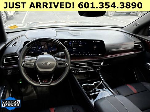 Used 2024 Chevrolet Traverse RS image 5