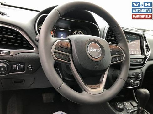 Used 2022 Jeep Cherokee Limited AWD/4WD image 4