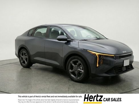 Used 2025 Kia K4 FWD image 1
