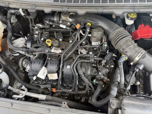 Used 2024 Ford Edge Titanium image 37