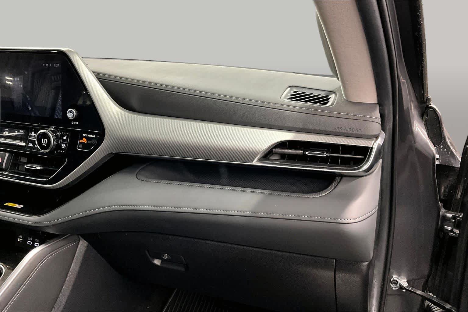 Used 2023 Toyota Highlander Platinum AWD/4WD image 18