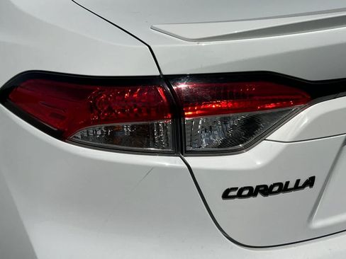 Used 2022 Toyota Corolla SE w/ Carpet Mat Package (TMS) FWD image 13