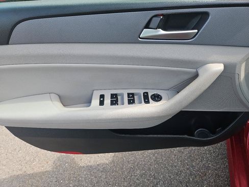 Used 2018 Hyundai Sonata SEL FWD image 14