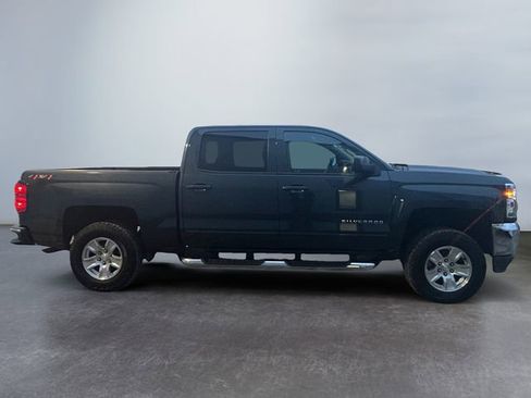 Used 2018 Chevrolet Silverado 1500 LT w/ All Star Edition image 6