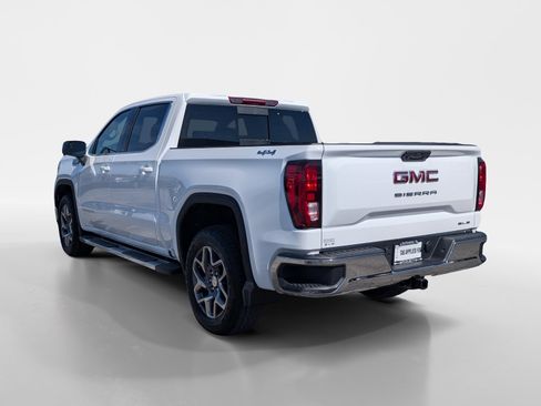 New 2026 GMC Sierra 1500 SLE w/ Preferred Package image 4