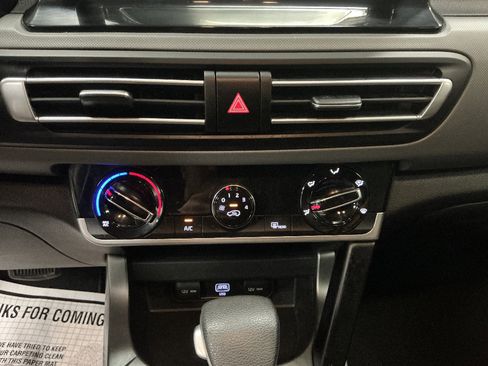 Used 2021 Kia Seltos LX image 16